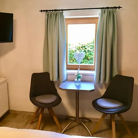 Obwiesen Vendégház 3*